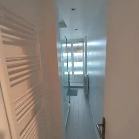 アパート Logement Entier : - *