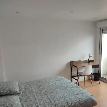 Logement Entier : - Apartment *